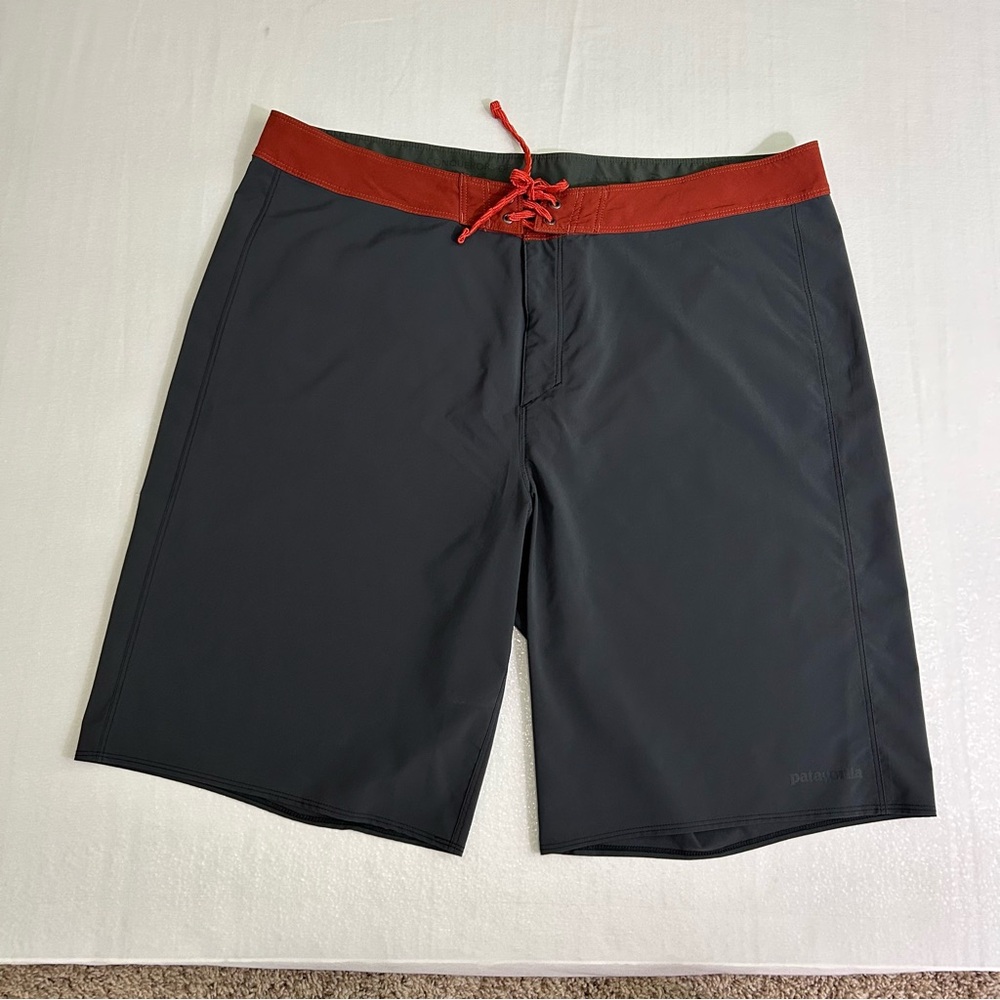 Patagonia Mens Size 38 Board Shorts Bermuda Style